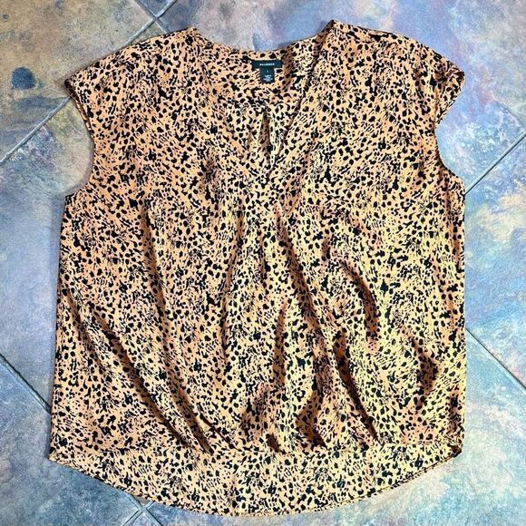 Halogen Animal Print Cap Sleeve Wrap Top Small - Picture 3 of 8